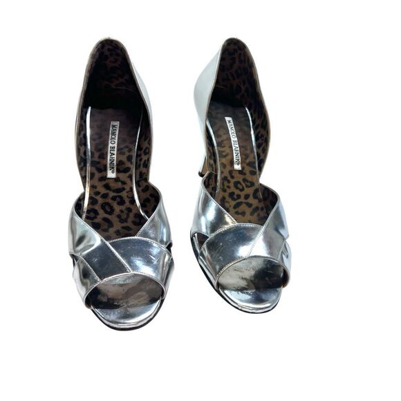 Manolo Blahnik Elegant Silver Peep-Toe Heels size 10 - Picture 6 of 8